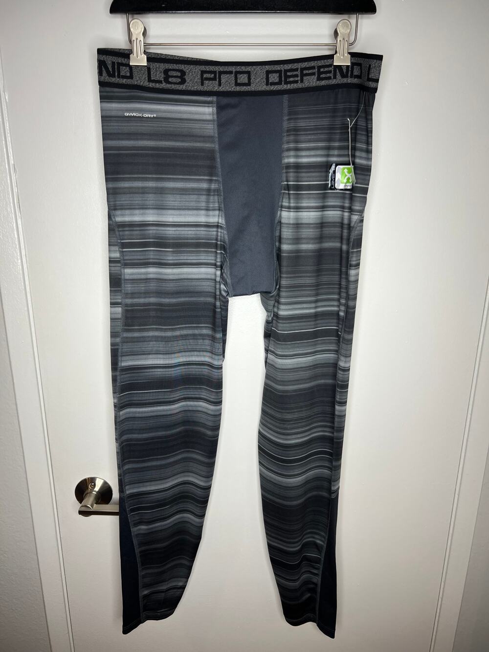 Layer 8 Men's Performance Qwick-Dry Base Layer Pant NEW ~ Size XL